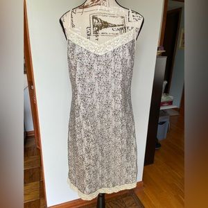 To the max! Casual Lace Dress, Size 11 Junior